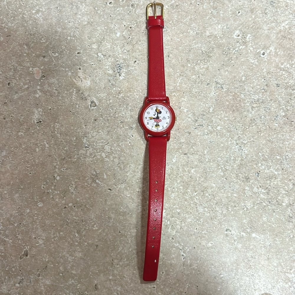 Vintage mini mouse watch